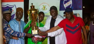 football-1ere-edition-du-tournoi-a-de-la-fondation-ponvogo-famakaha-remporte-le-trophee-abdoulaye-diabate