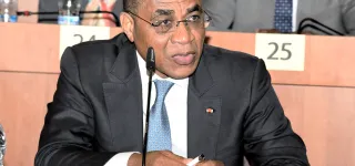 ministere-des-finances-et-du-budget-un-budget-de-13-720-7-milliards-de-fcfa-adopte-par-les-deputes-de-la-caef