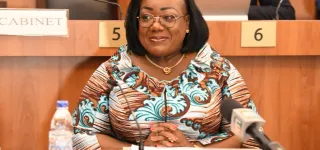 presentation-du-budget-de-la-fonction-publique-a-lassemblee-nationale-anne-ouloto-decline-les-axes-prioritaires-pour-lannee-2024