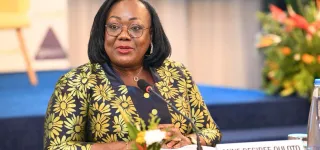 administration-publique-anne-ouloto-remet-les-documents-de-cadrage-aux-directeurs-des-ressources-humaines-des-ministeres