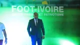dedicace de livre foot ivoire entre passion et patriotisme dr konadje met sa plume sur le tapis vert