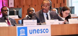 forum-des-jeunes-a-paris-mamadou-toure-presente-le-modele-ivoirien-a-la-tribune-de-lunesco