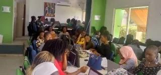 reportage-digifemme-academy-etudiantes-travailleuses-entrepreneures-a-la-decouverte-de-lacademie-qui-transforme-les-femmes-en-genie-de-linformatique