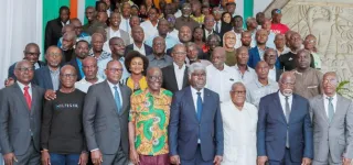 can-2023-mobilisation-le-premier-ministre-beugre-mambe-envoi-les-gloires-du-sport-ivoirien-et-le-monde-culturel-en-mission