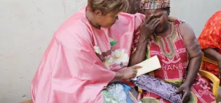 region-du-goh-avant-les-fetes-de-fin-dannee-myss-belmonde-comble-plus-de-1000-familles