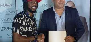 partenariat-gervinho-signe-avec-une-societe-de-produits-cosmetiques-et-alimentaires