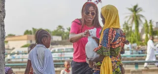 charite-long-les-warriors-de-la-solidarite-donne-du-sourire-aux-enfants