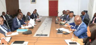 cote-divoire-pollution-olfactive-de-la-lagune-ebrie-les-ministres-jacques-assahore-konan-et-bouake-fofana-unissent-leurs-forces