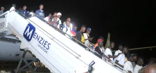 lutte-contre-limmigration-irreguliere-le-gouvernement-facilite-le-retour-de-157-ivoiriens-du-niger