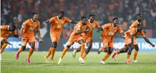 des-supporteurs-et-journalistes-jugent-les-elephants-apres-leur-qualification