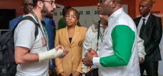 ci-vs-nigeria-visite-du-centre-medias-du-gouvernement-a-treichville