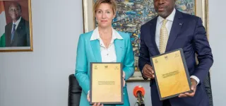 signature-dun-protocole-dentente-entre-la-presidence-de-la-cop15-desertification-et-spallian-pour-la-protection-de-lenvironnement