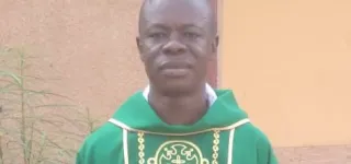 interview-careme-chretien-julien-kouassi-nguessan-pretre-le-careme-est-un-temps-de-combat-spirituel