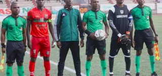 ligue-2-saison-2023-2024-huit-arbitres-suspendus-par-la-cca