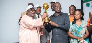 succes-de-la-can-2023-les-transporteurs-routiers-rendent-hommage-au-president-ouattara