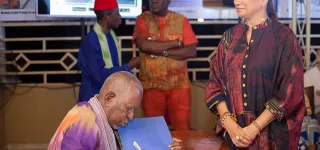 mode-dedicace-de-livre-patheo-encore-immortalise