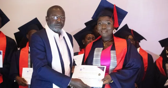 universite-internationale-clairement-de-yopougon-plus-se-60-etudiants-recoivent-leurs-par-parchemins
