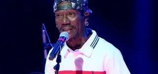 showbiz-samy-succes-donne-un-concert-a-parmua-italie