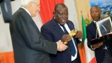 cooperation en visite officielle a abidjan sergio mattarella a recu la cle de la ville