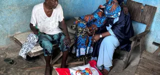 ramadan-solidarite-fatima-bamba-vole-au-secours-de-plusieurs-familles-a-anyama