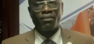 le-dg-du-ciapol-yapo-ossey-bernard-cest-dangereux-et-puni-par-le-code-lenvironnement
