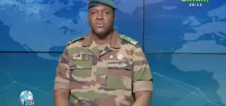 mali-la-junte-suspend-les-activites-des-partis-politiques