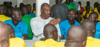 visite-au-centre-de-service-civique-de-bimbresso-mamadou-toure-aux-stagiaires-vous-avez-une-revanche-a-prendre-sur-la-vie