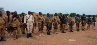 massacres-de-civils-et-suspension-de-medias-au-burkina-faso-les-etats-unis-et-le-royaume-uni-expriment-leur-indignation