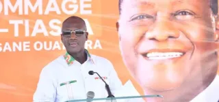 agboville-hommage-au-chef-de-letat-adama-bictogo-magnifie-alassane-ouattara