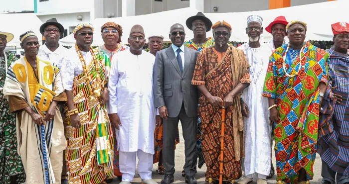 yopougon-cohesion-sociale-adama-bictogo-met-en-mission-les-chefs-de-communautes