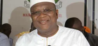 hommage-au-chef-de-letat-amadou-coulibaly-invite-les-populations-a-un-giga-meeting-au-stade-amadou-gon-coulibaly-de-korhogo