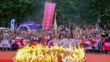 jo paris 2024 priscilla gneto porte la flamme olympique en corse