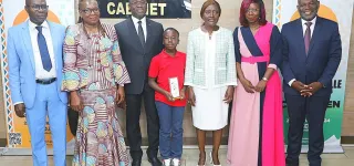 education-nationale-la-cote-divoire-celebre-son-heros-mondial-de-la-dictee