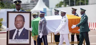 hommage-de-la-nation-a-lancien-chef-de-letat-la-republique-rend-les-honneurs-a-bedie