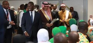 hadj-2024-les-1-ers-pelerins-ivoiriens-foulent-la-mecque