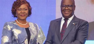 marche-financier-regional-niale-kaba-recoit-un-prix-special-de-la-brvm