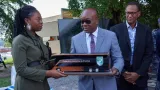 cote divoire football amichia francois remet le nouveau bus des elephants heritage de la can a idriss diallo