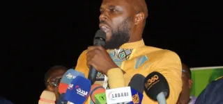 mouvement-panafricaniste-kemi-seba-perd-officiellement-sa-nationalite-francaise