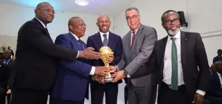 can-2023-cinq-mois-apres-la-competition-mahama-coulibaly-offre-au-monde-le-beau-livre-de-la-can-de-lhospitalite