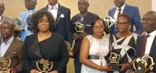 bonne-gouvernance-dr-marie-josephe-bitty-rafle-le-super-prix-or-aux-awards