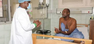 sinistres-explosion-de-gaz-a-koumassi-mini-car-calcine-a-adzope-le-gouvernement-apporte-son-soutien-aux-victimes