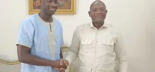 football-cote-divoire-yaya-toure-et-le-ministre-adje-silas-metch-engages-pour-le-developpement-du-sport-roi