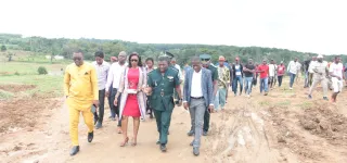 acquisition-de-terrains-des-militaires-a-akoupe-zeudji-la-chefferie-cede-les-terres