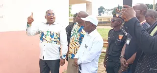 rentree-scolaire-2024-2025-dr-serey-doh-remet-les-cles-dune-ecole-a-tahably