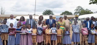 aide-a-leducation-nationale-le-gouvernement-distribue-plus-de-quatre-millions-de-kits-scolaires