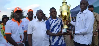 gagnoa-le-ministre-adama-diawara-recompense-les-finalistes-du-tournoi-alassane-ouattara-a-dahiepa-kehi