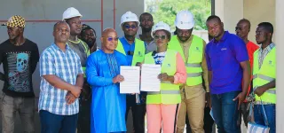 prise-en-charge-des-femmes-victimes-de-violences-basees-sur-le-genre-long-bloom-exprime-sa-gratitude-a-yamoussa-coulibaly-apres-la-livraison-de-la-1ere-phase-de-son-village-de-duekoue