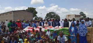 visite-au-camp-de-niornigue-ouango-les-deputes-rhdp-font-dimportants-dons-aux-refugies