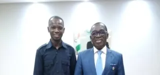 le-president-des-jeunes-du-rhdp-du-sud-comoe-recoit-sa-feuille-de-route