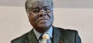 les-12-premiers-mois-de-celui-quon-nattendait-pas-au-sommet